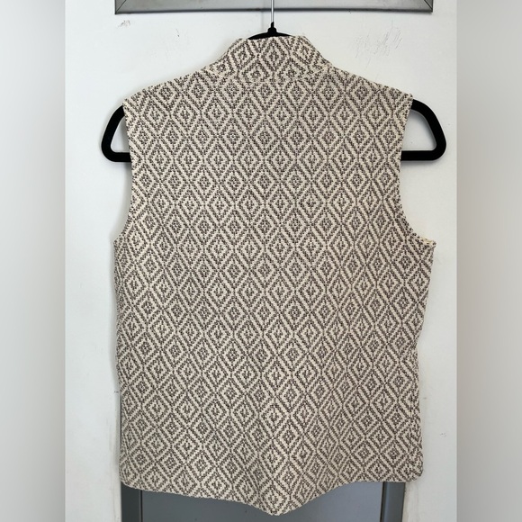 St.John Collection By Marie Gray vintage Wool-Blend Sleeveless Shirt - Picture 6 of 7